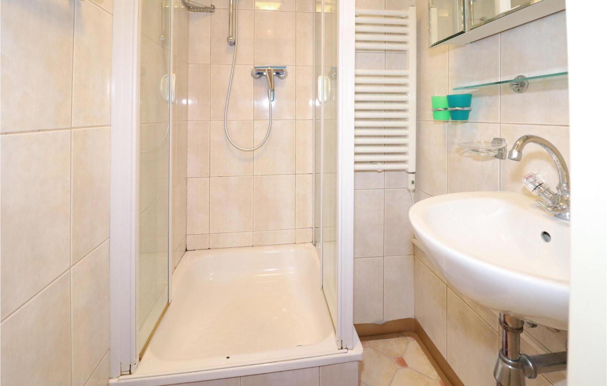 Ferienwohnung Mit Seeblick Aldrans Exterior foto