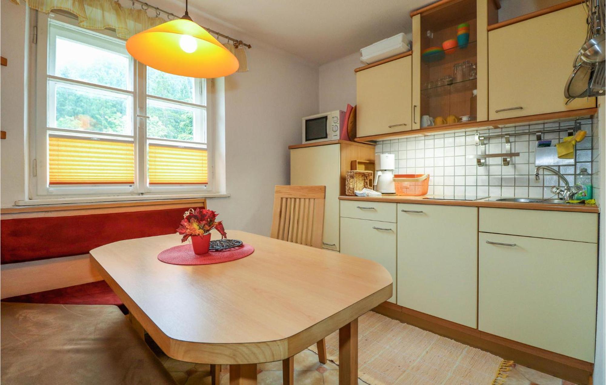 Ferienwohnung Mit Seeblick Aldrans Exterior foto